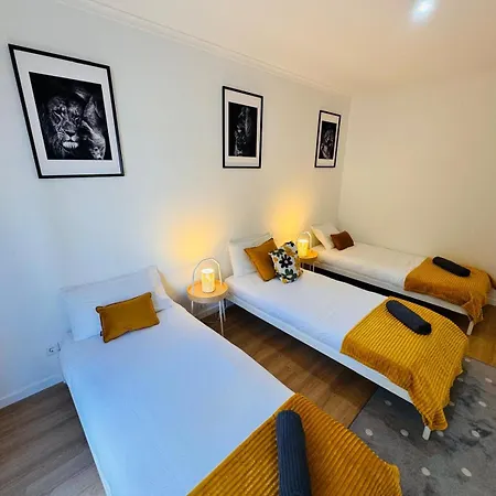 The Crespo House - No 1d - & *